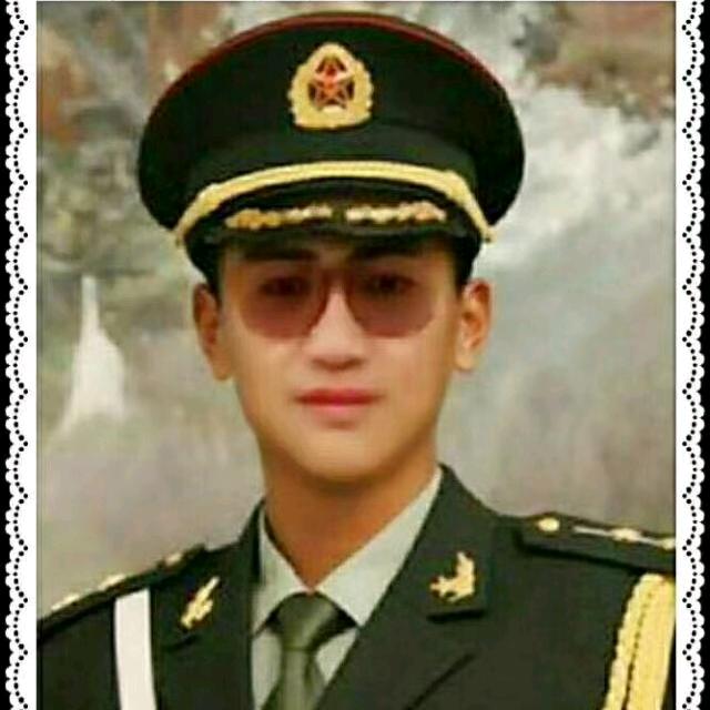 吻天的狼