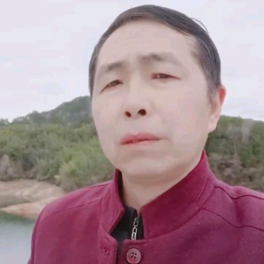 胡哥小号🎤（每晚8点10首播）