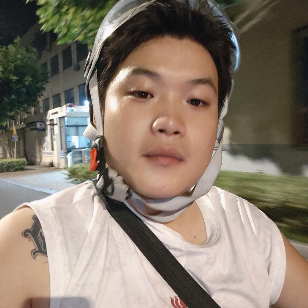 租房上海小哥