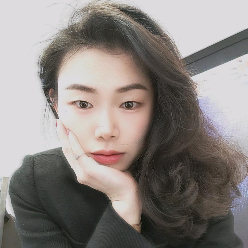 宅女．°
