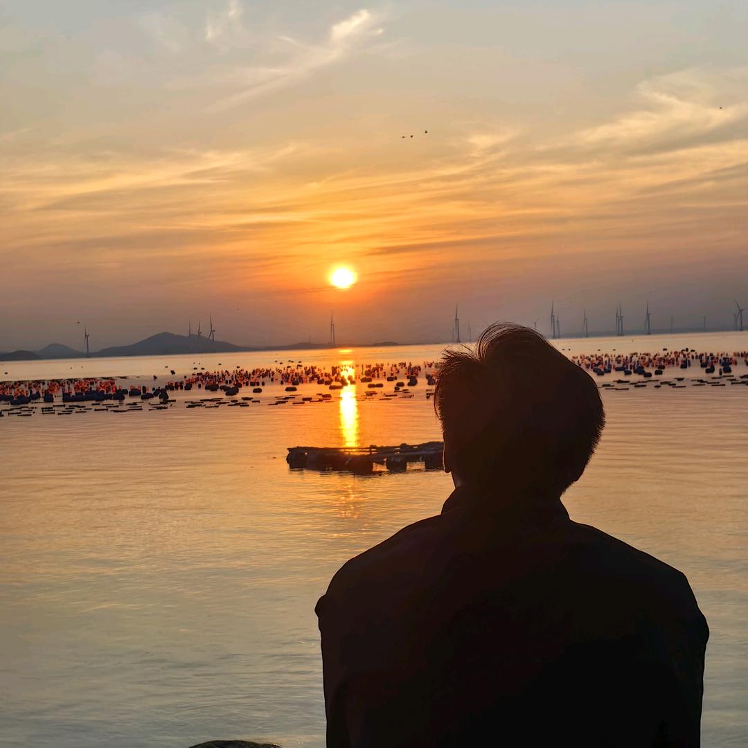 轮荚辰时尚百货严选