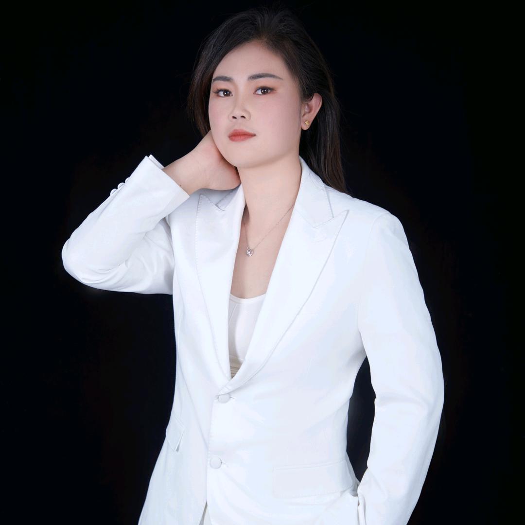 Miss  胡