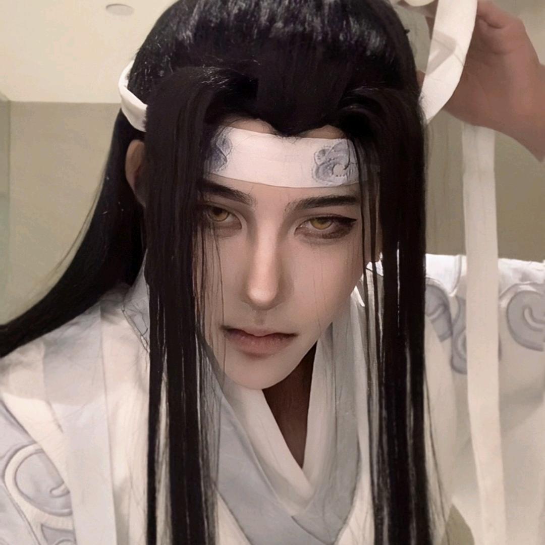 我有两颗小虎牙