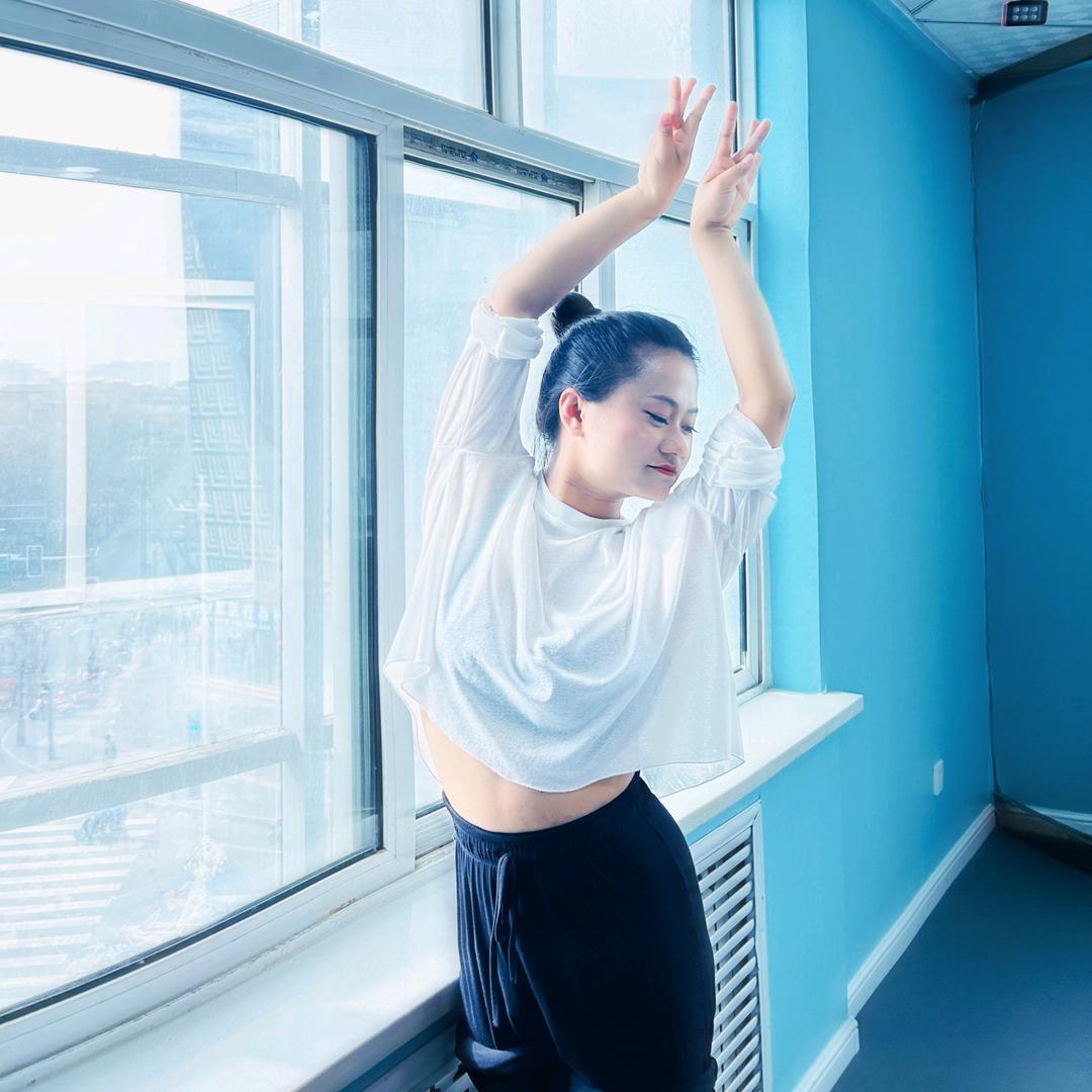 红舞鞋–新城校区–任老师