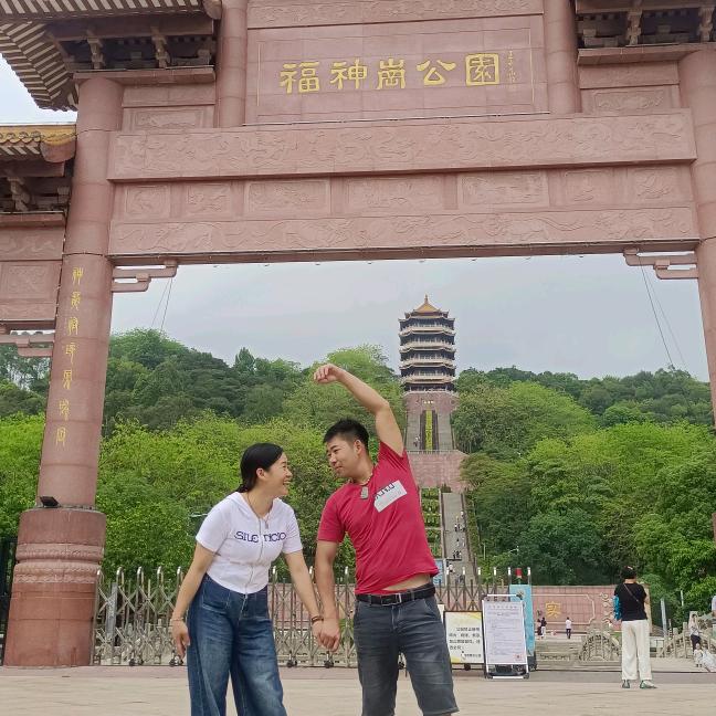 专业：承接楼梯扶手小余