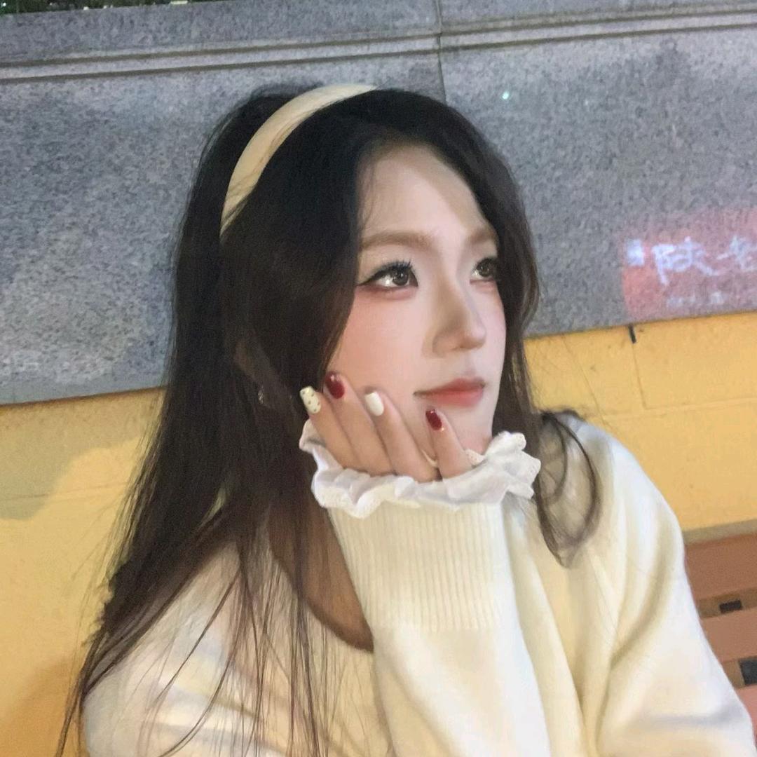 是小意哇.