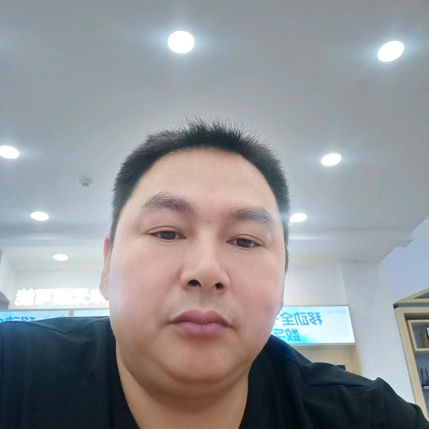 逍，遥，王