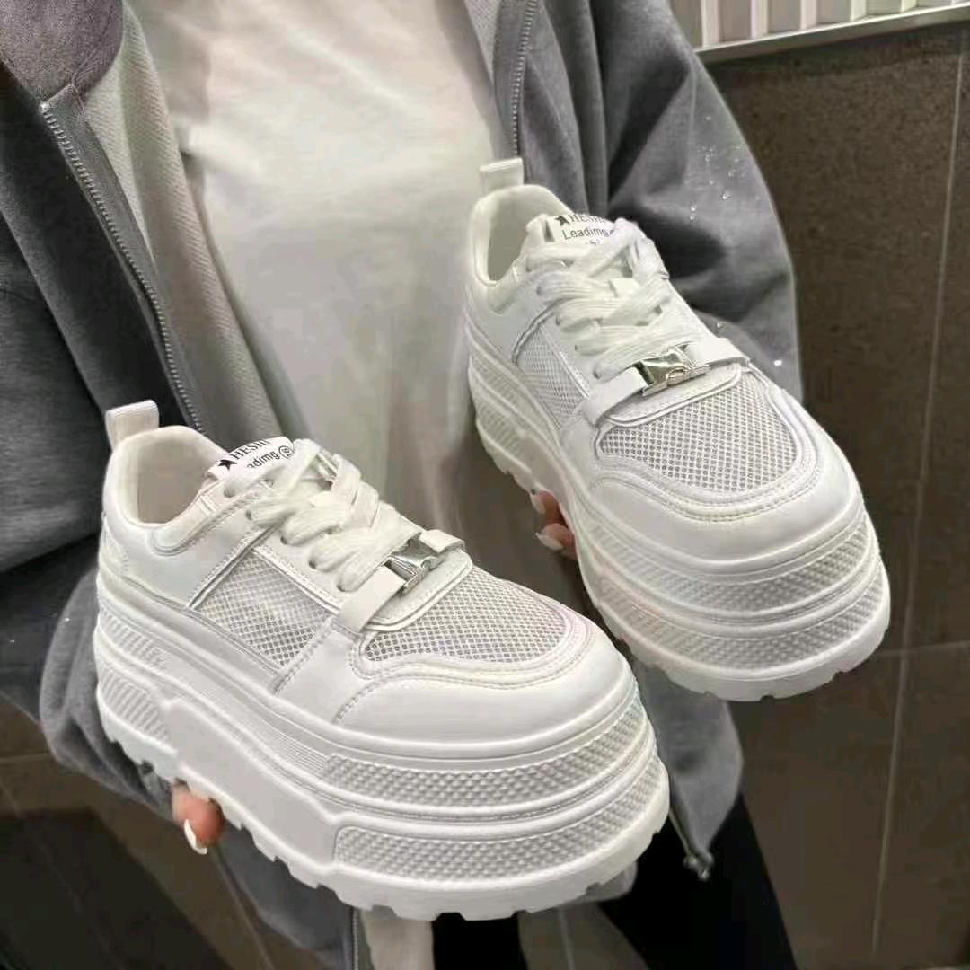 小马哥鞋仓1号铺