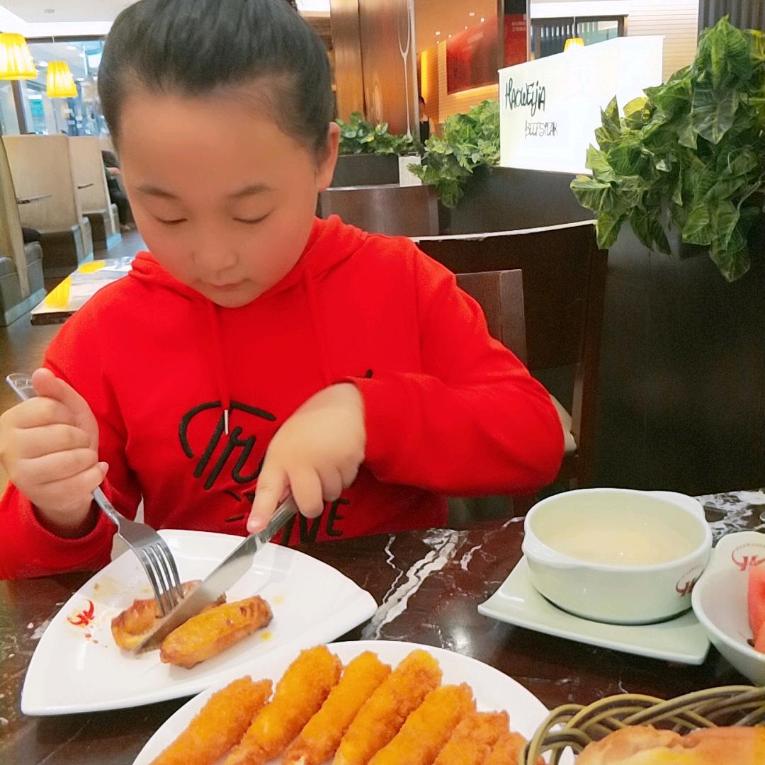 拖拉机上的男人