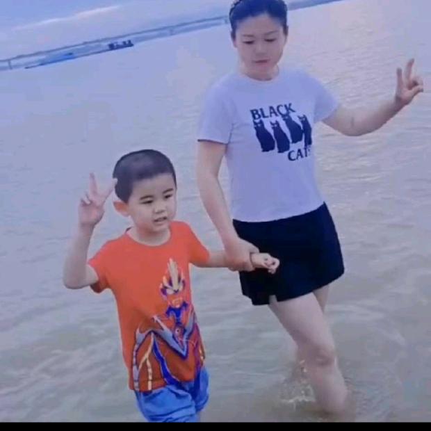 AAA女司机(皖S)