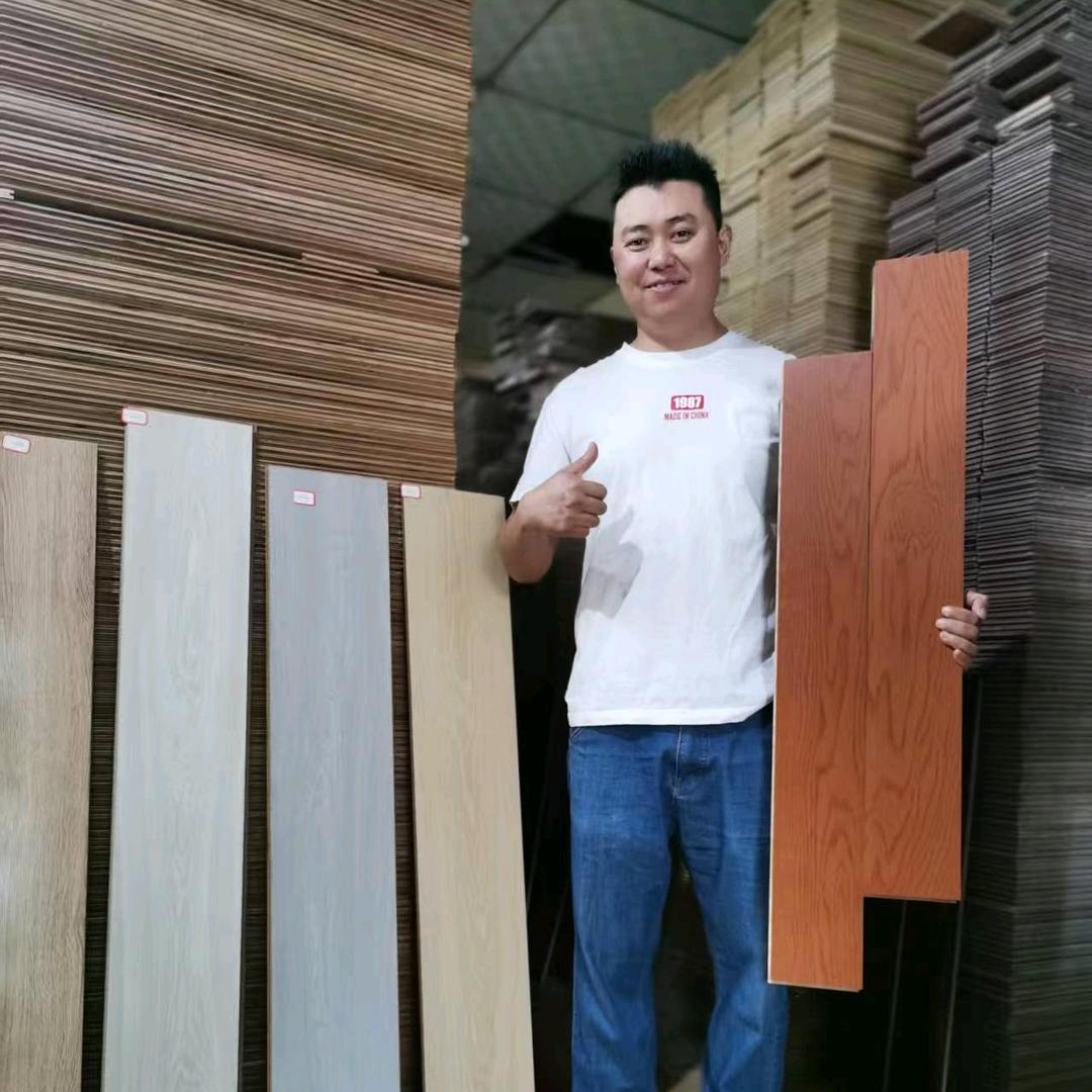 成都二手木地板找老邓