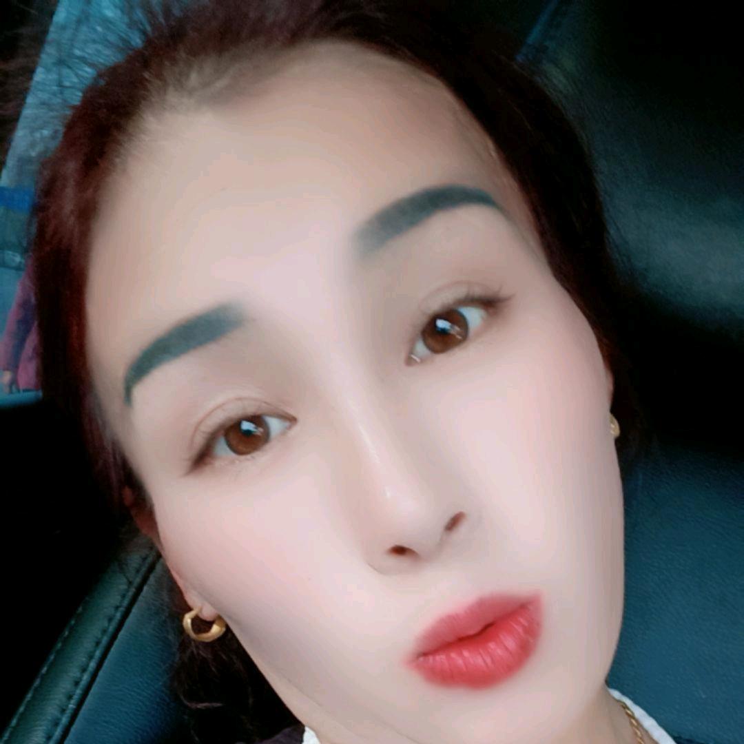 知足就好(ಡωಡ)