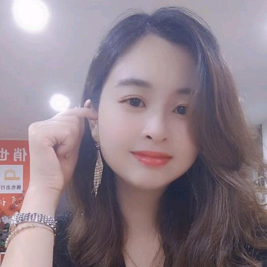 俏也穿搭分享（声带息肉手术休息中）