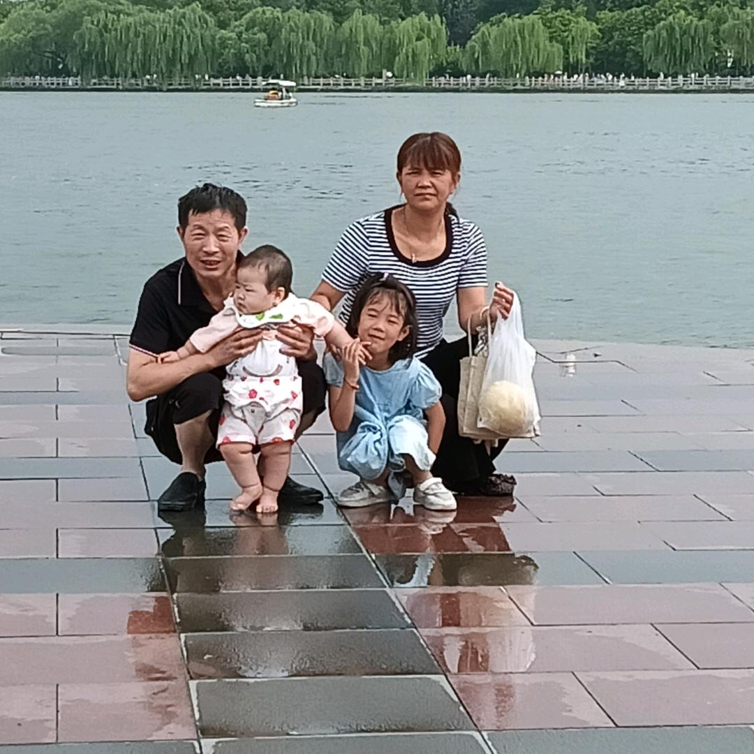 用户159324640