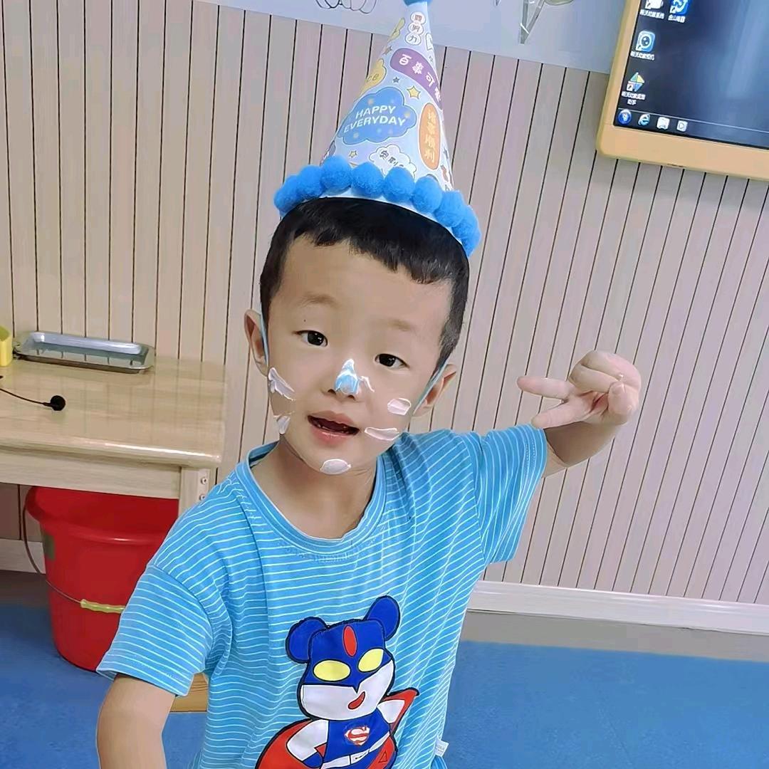 每天都要这样开心的笑♥