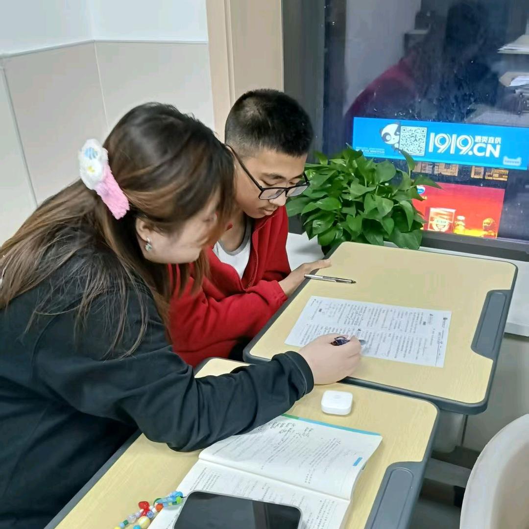 榆林中高考窦老师