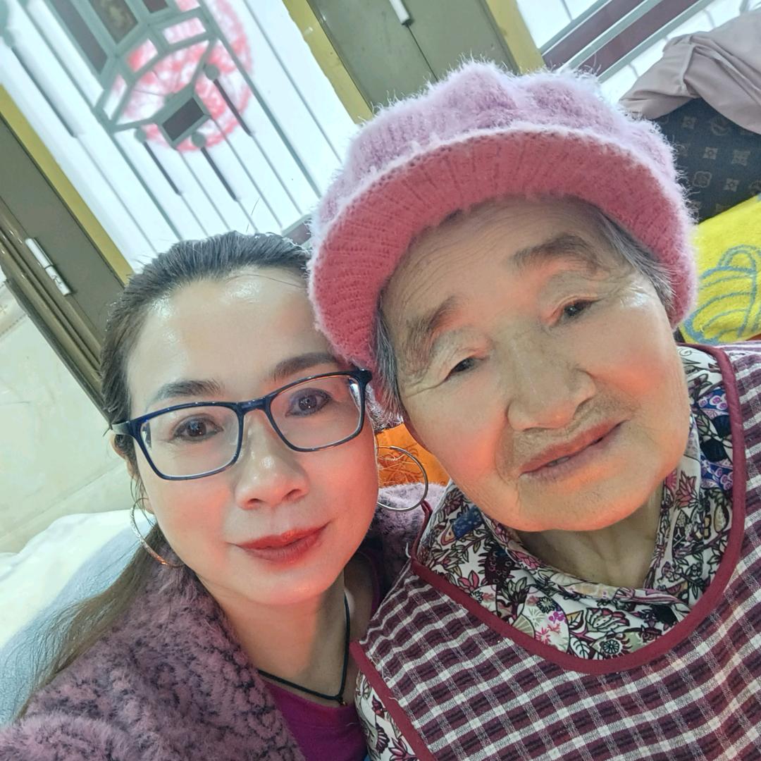 ，🐍海岸花，，，憨憨