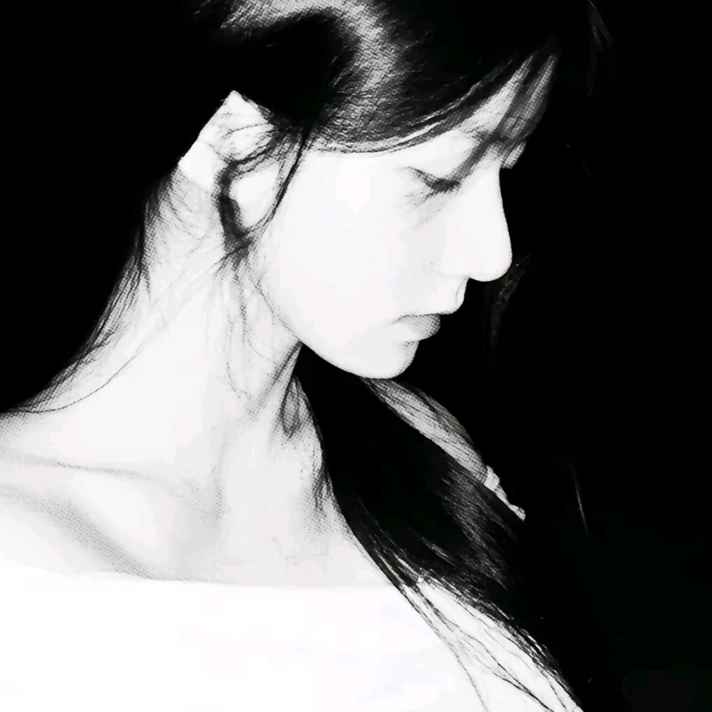 😈