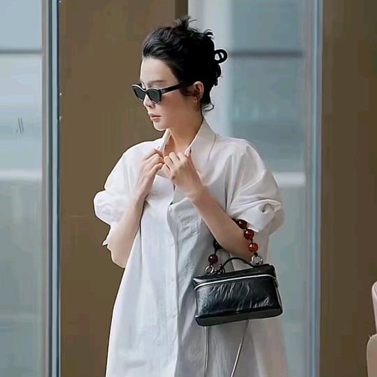 潘依绣（时尚穿搭）