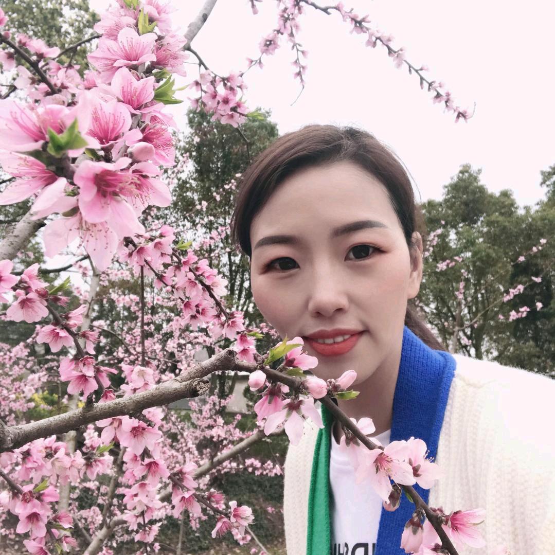 种雪桃的亚楠