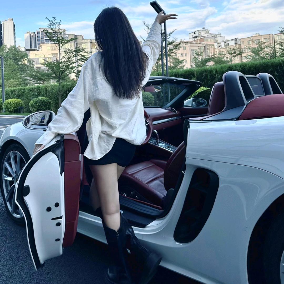 成都专注发型师设计·阿美（新月尚雅烫染）