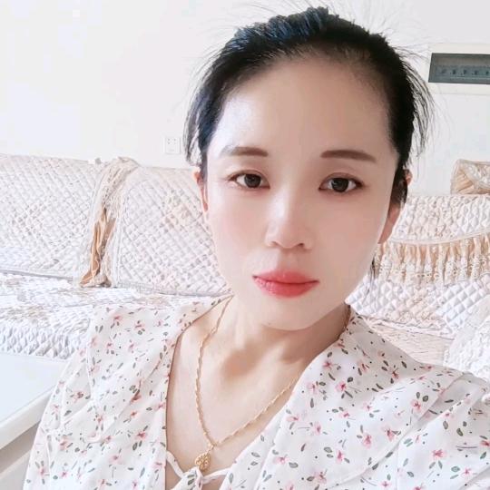 华