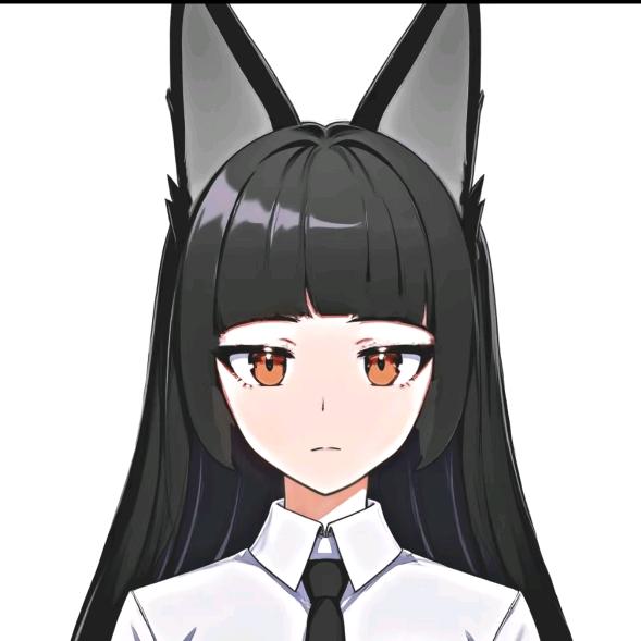 八月