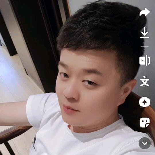 蜡笔小新😎