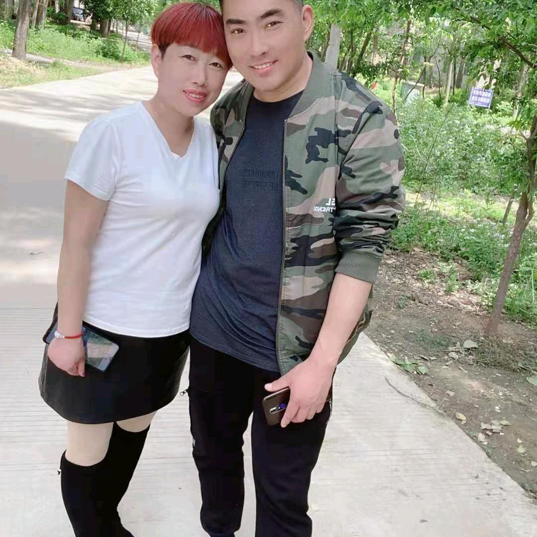 开心帅哥