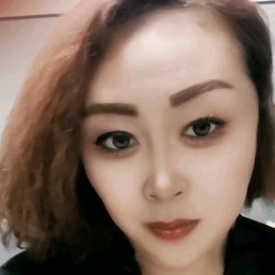 美娜