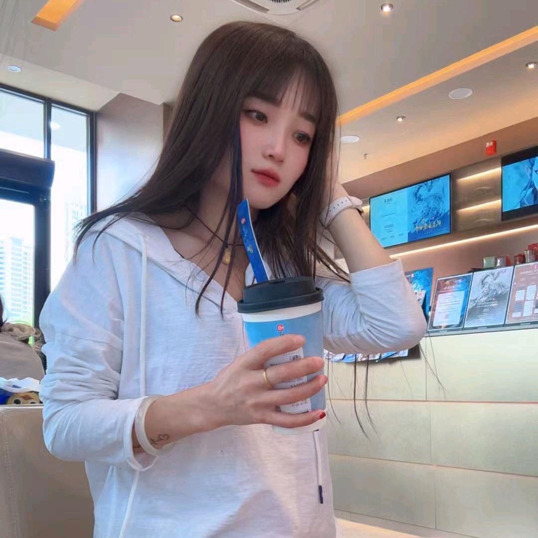 @小梅子！🌹