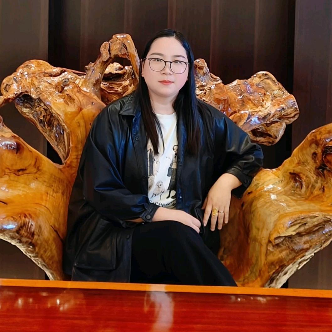 红杉🌳    .    李老师