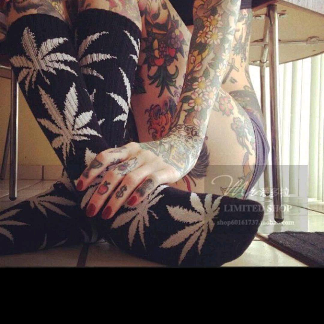 哩哩叽叽女一号