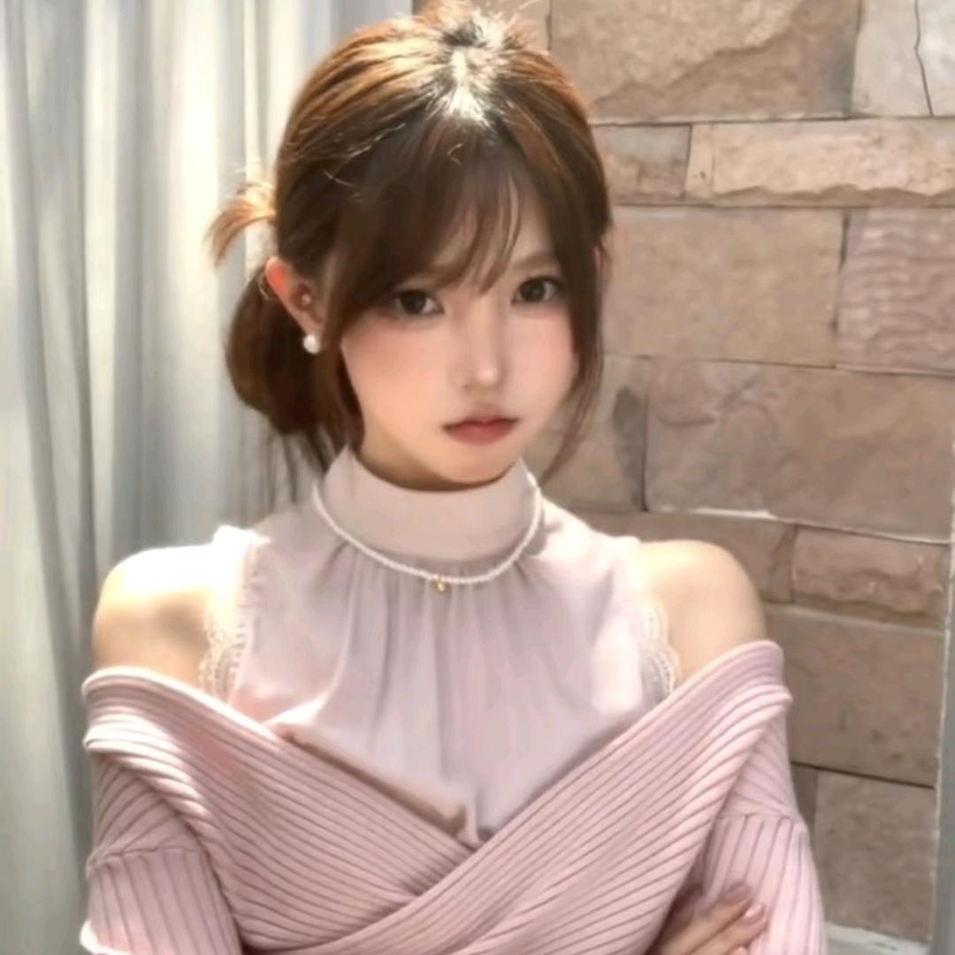 粉粉嫩嫩llllm