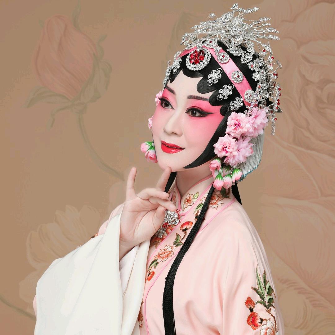 牛艳荣