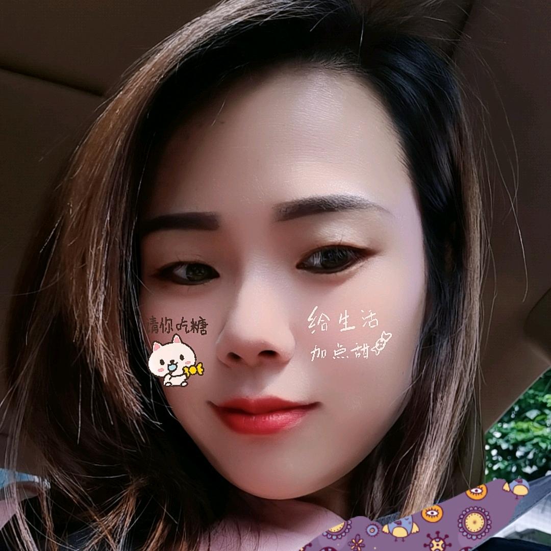 在万盛海棠晓月做豆花的小冯