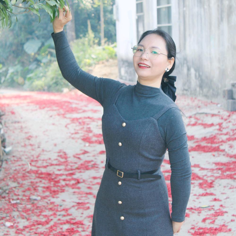 我是婷婷吖