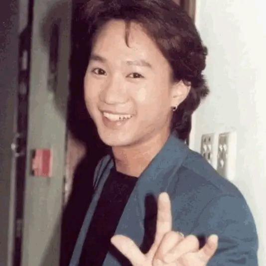 九哥扛把子