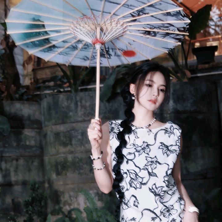 溶溶的衣橱日记（爆品甄选）