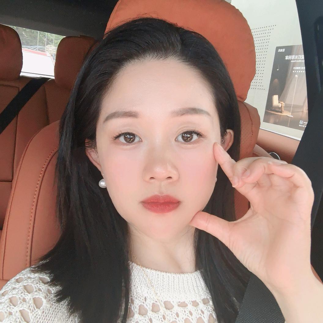雯