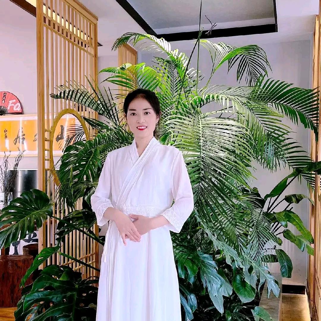 陌然浅笑（lin）