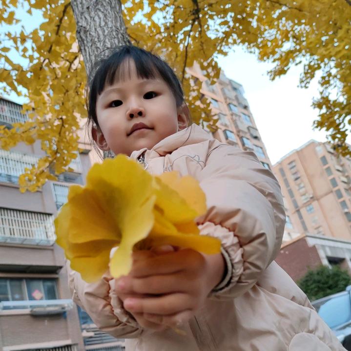 戏精女孩👧🏻
