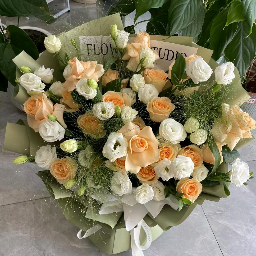 充满美好与故事