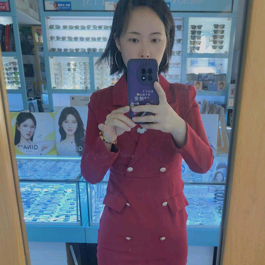 杨阳悦目视光眼镜