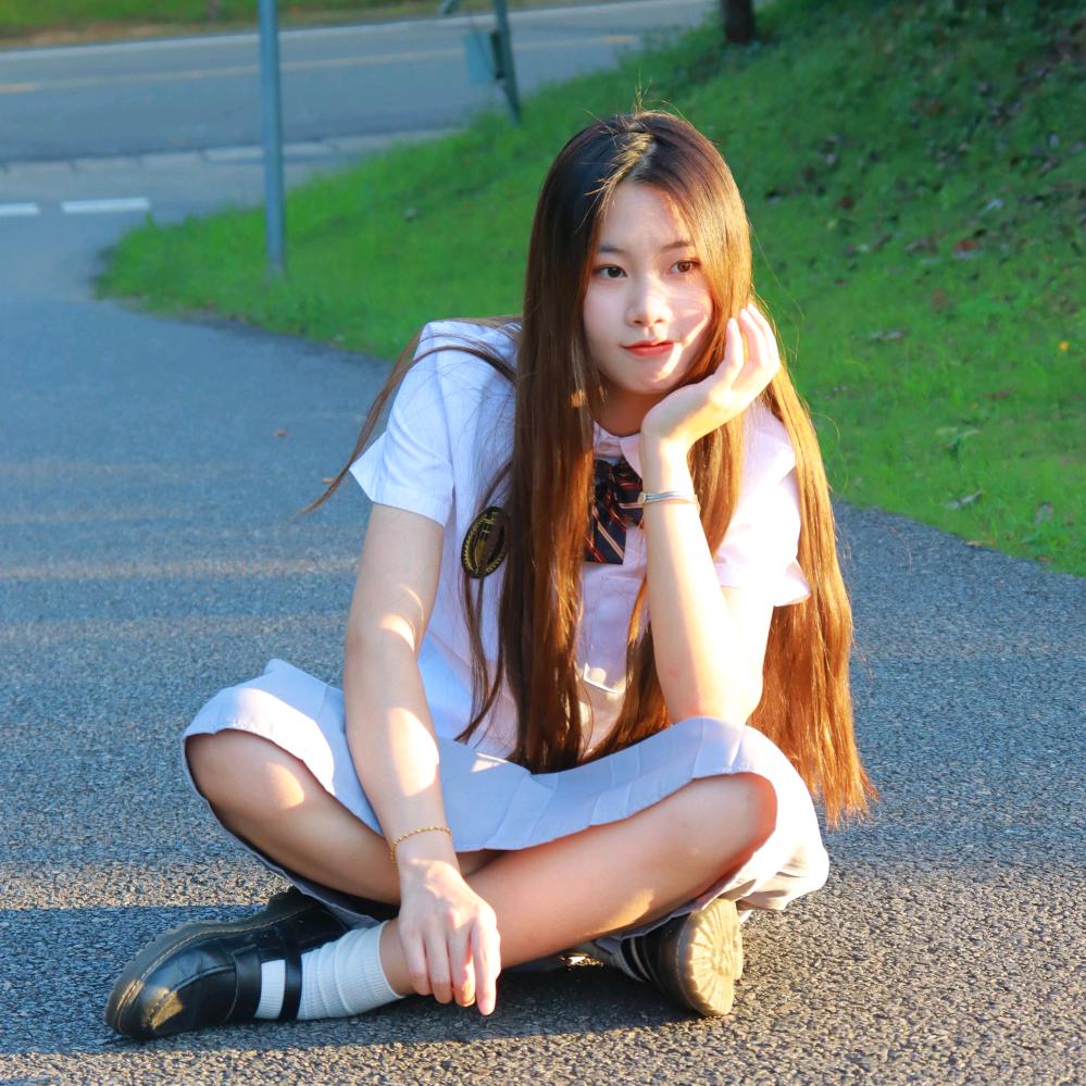 酒窝李李