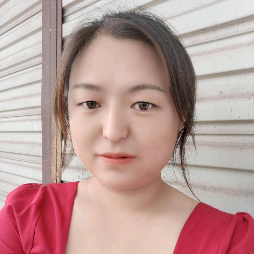 忆馨（开农用车的女司机）