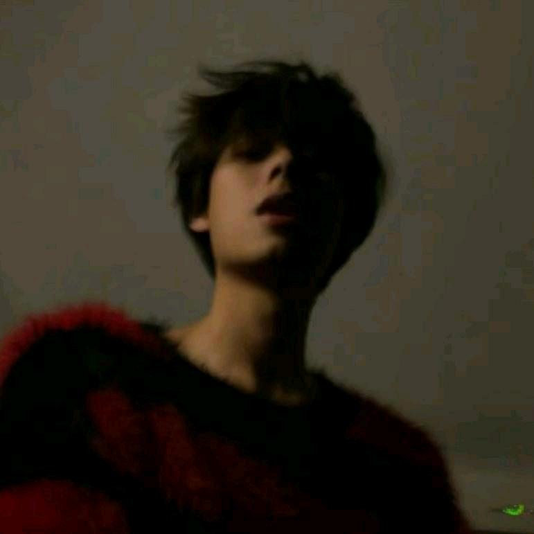 饭桶上的放屁虫