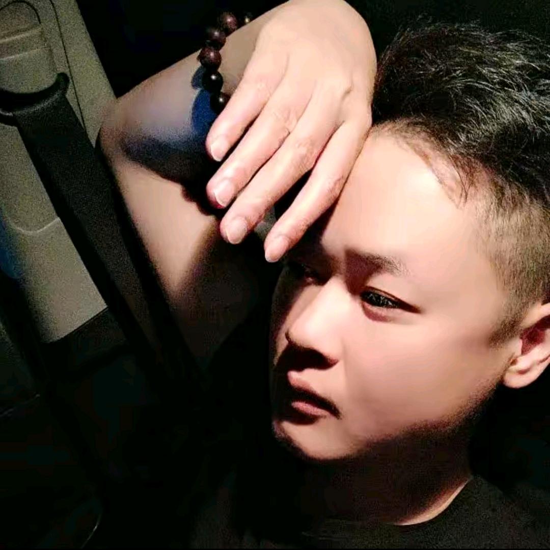 长沙伟哥说车（小万）