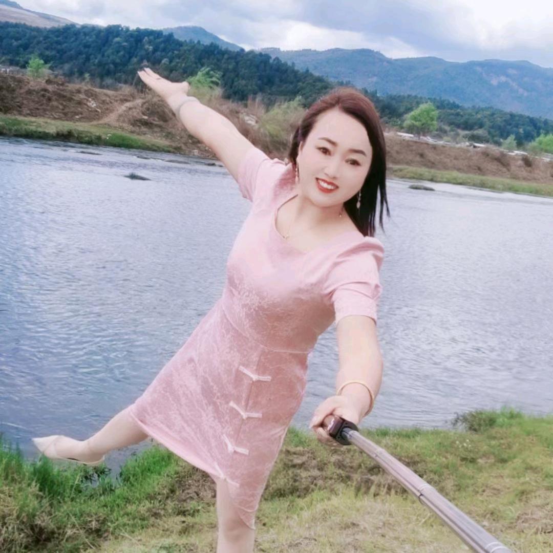 云峰百味农家肚包鸡（奶咖招代理）