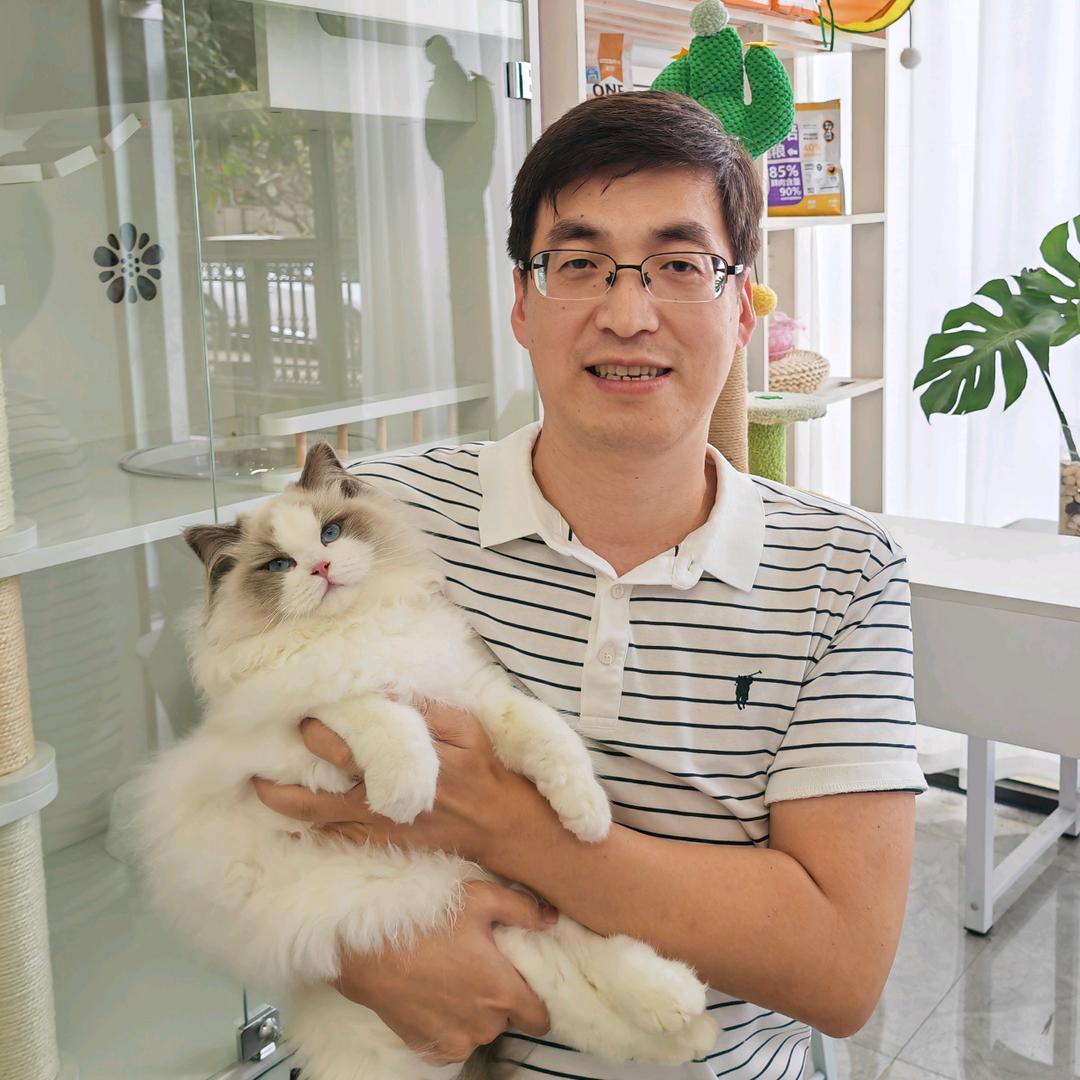 宠物营养师亮哥